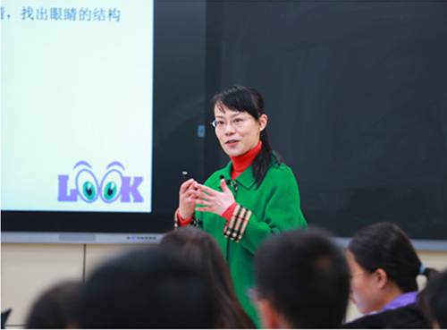 http://www.zitaitiyu.com/__local/9/41/C8/F0170B72BCD43CB1AB3DBF63715_42277B69_1213D.jpg